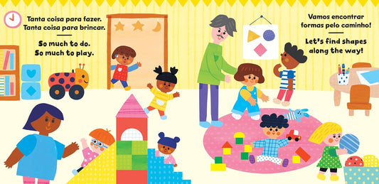 First Friends: Shapes (Bilingual Portuguese & English) Book