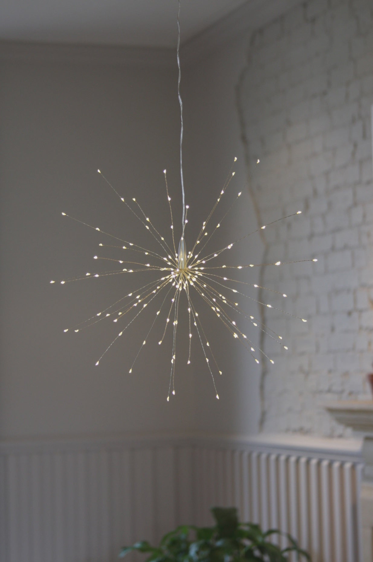 Hanging Starburst Light - Plug In 50cm