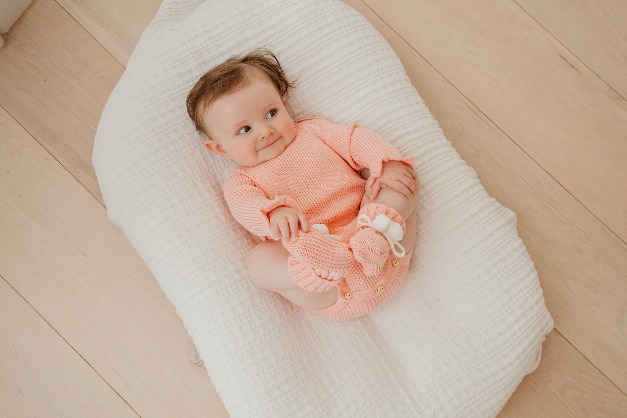 Peach Scallop Edge Pom Pom Booties