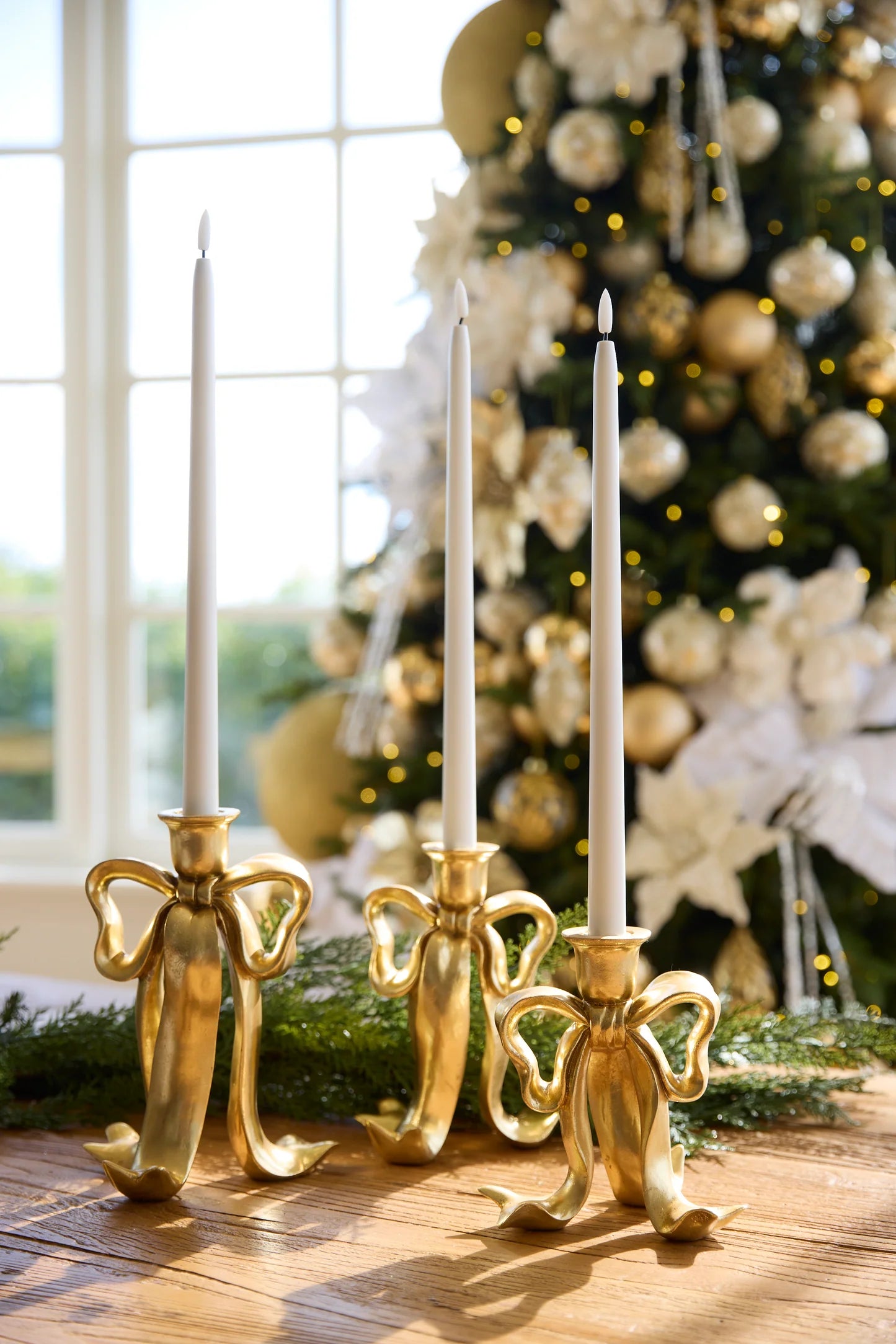 Gilded Bow Candle Holder - 20cm