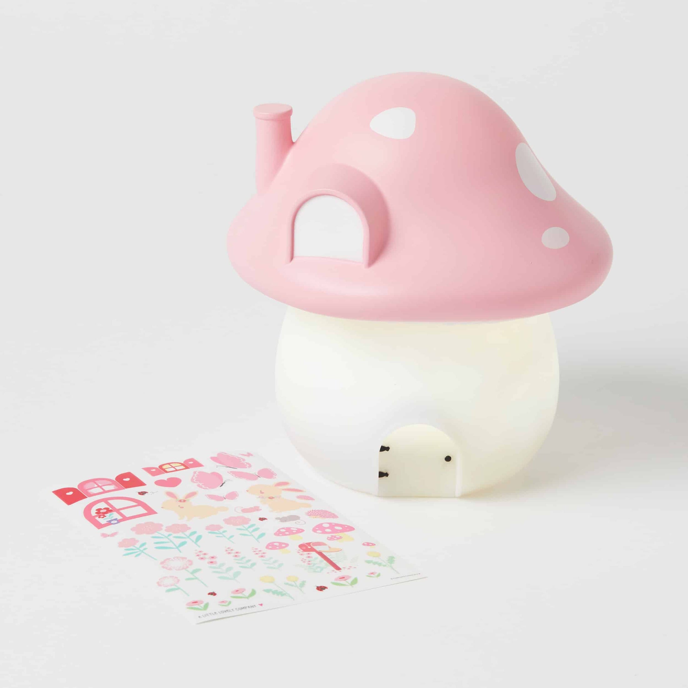 Mushroom Fairy House Night Light with soft glow, timer function, and 38 customizable stickers. Designed in the Netherlands, BPA-free.